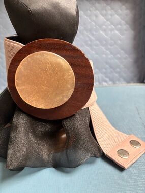 Wide Pink Elastic Belt with Wood and Gold Disc Buckle